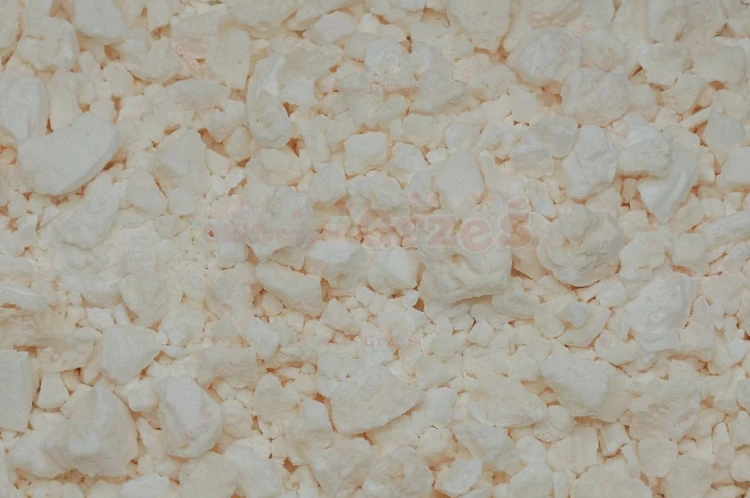 Łom bezowy - Bezy łamane- idealne do deserów i produkcji lodów 1kg  Kruszynka